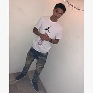 Meet your Posher, Deonte